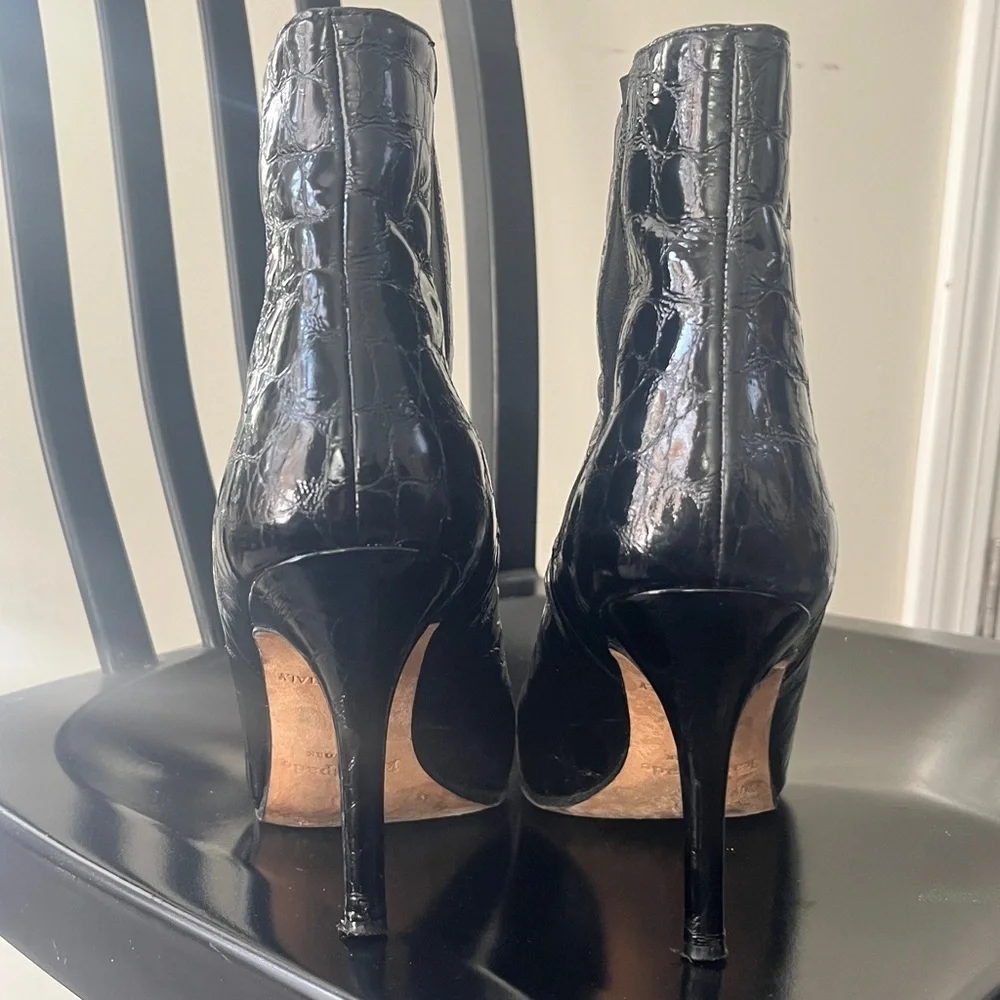 Kate Spade Black Patent Leather Ankle Boots sz 8